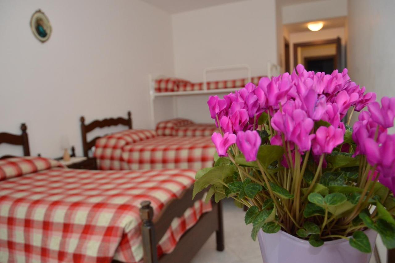 Domus Achille Fosco Hotel ชัมปีโน ภายนอก รูปภาพ